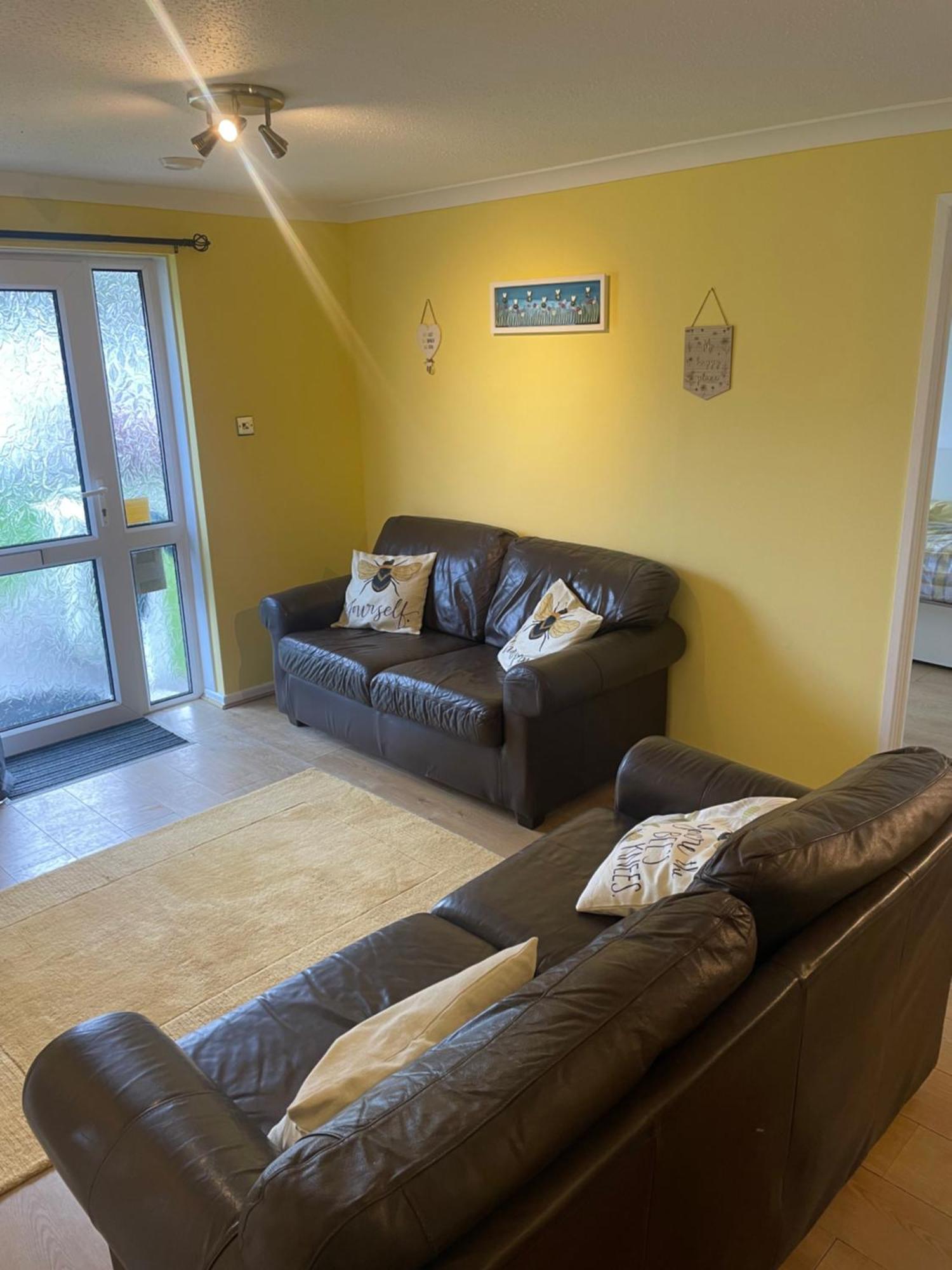 Bumblebee Holiday home Saint Cleer